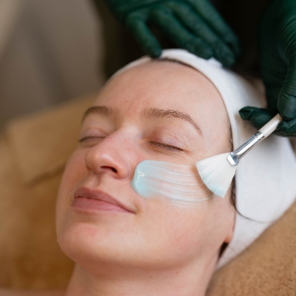 Classic Facial at Dari Esthetics in New York, NY