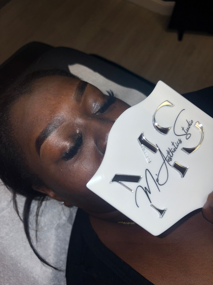 Brow Wax & Henna