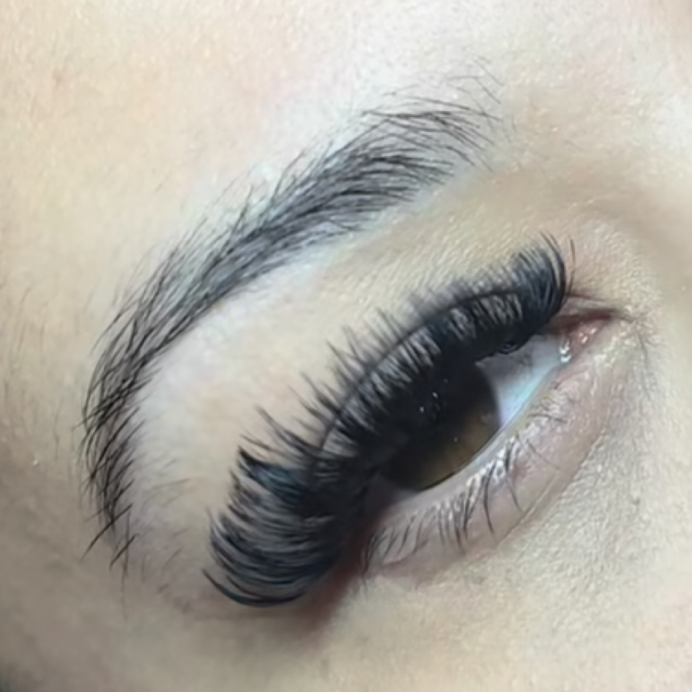 Volume Full Set🌹 at The Lash Jewel in Madisonville, TX