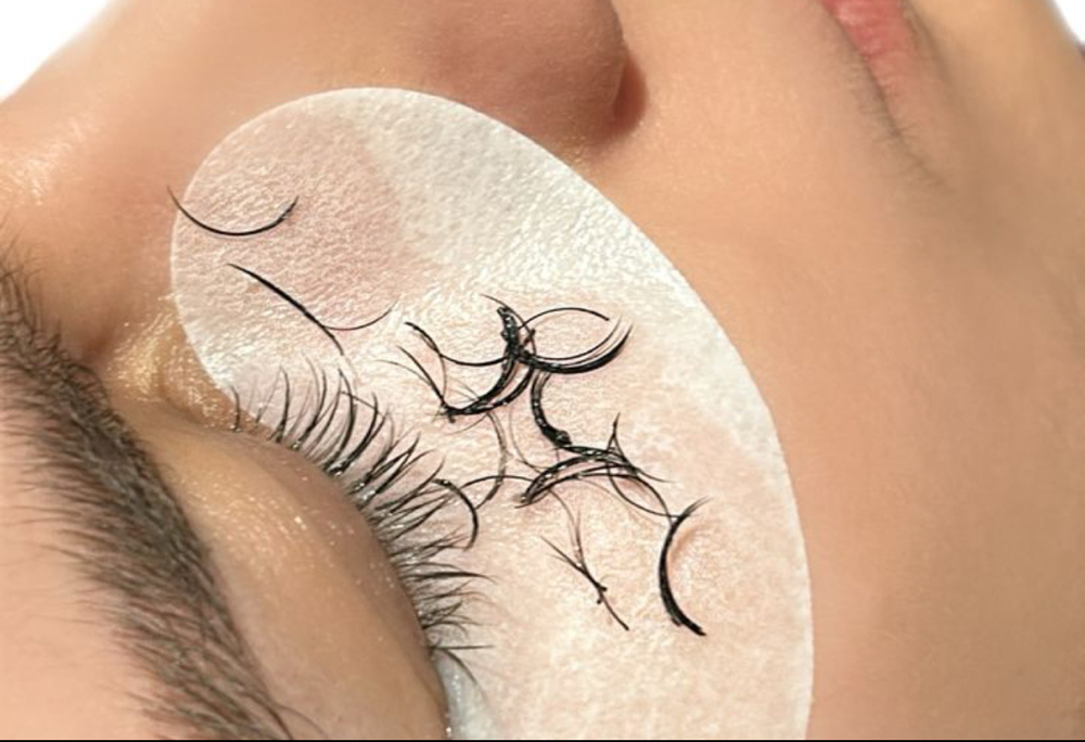 Lash Removal