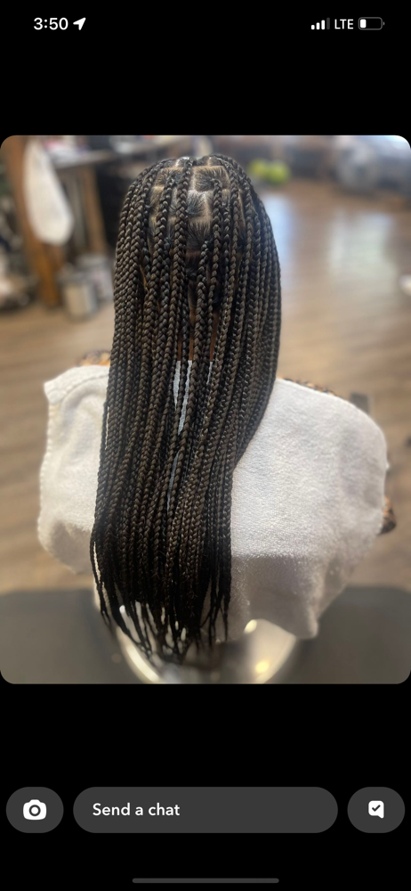 Medium Knotless Braids