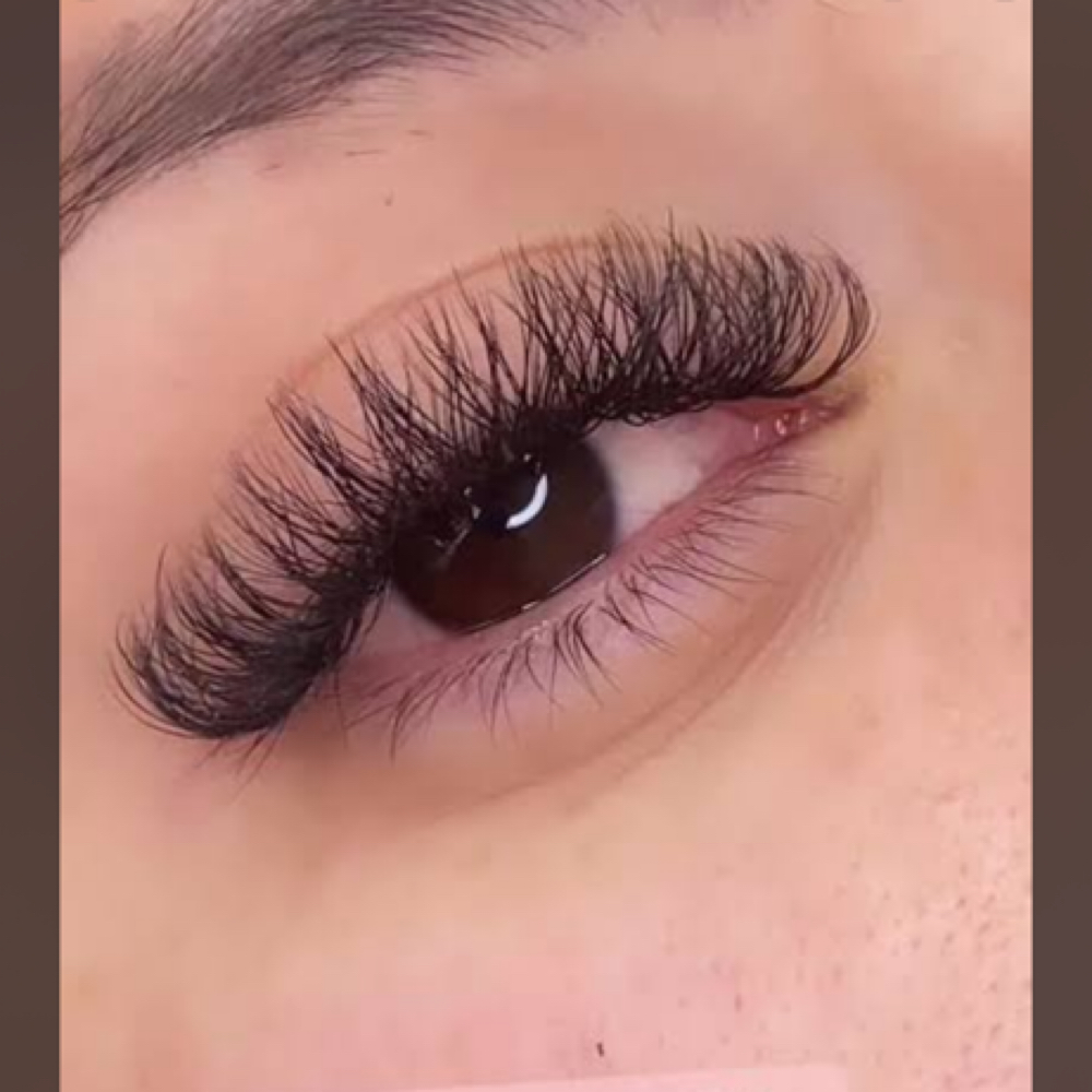 Hawaiian Full Set at Platinum Studio in Cottonwood, AZ