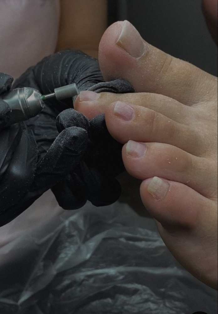 Deluxe Pedicure