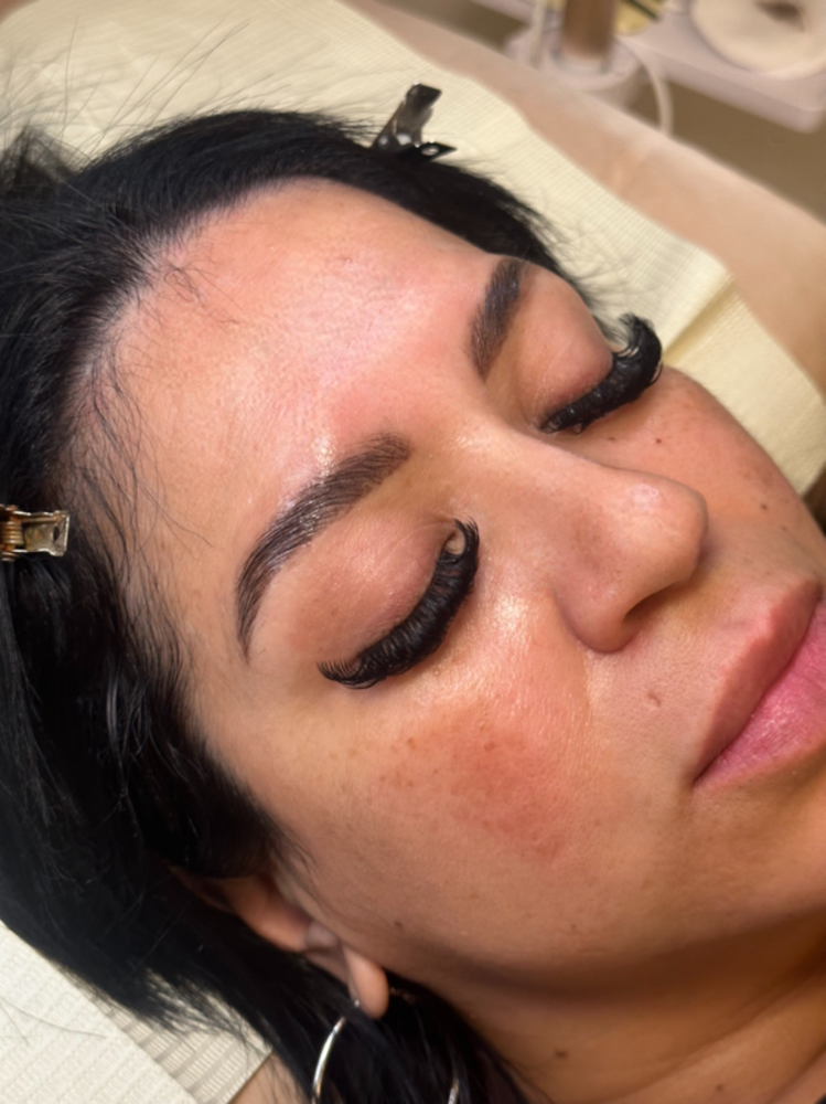 Brow Lamination Maintenance