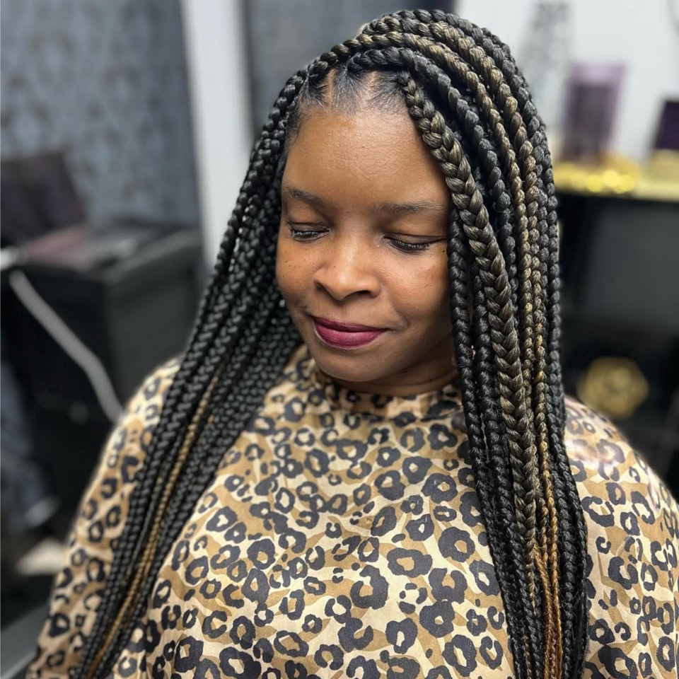 Medium Knotless Braids