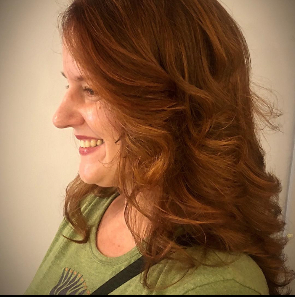 Haircut & Blowdry