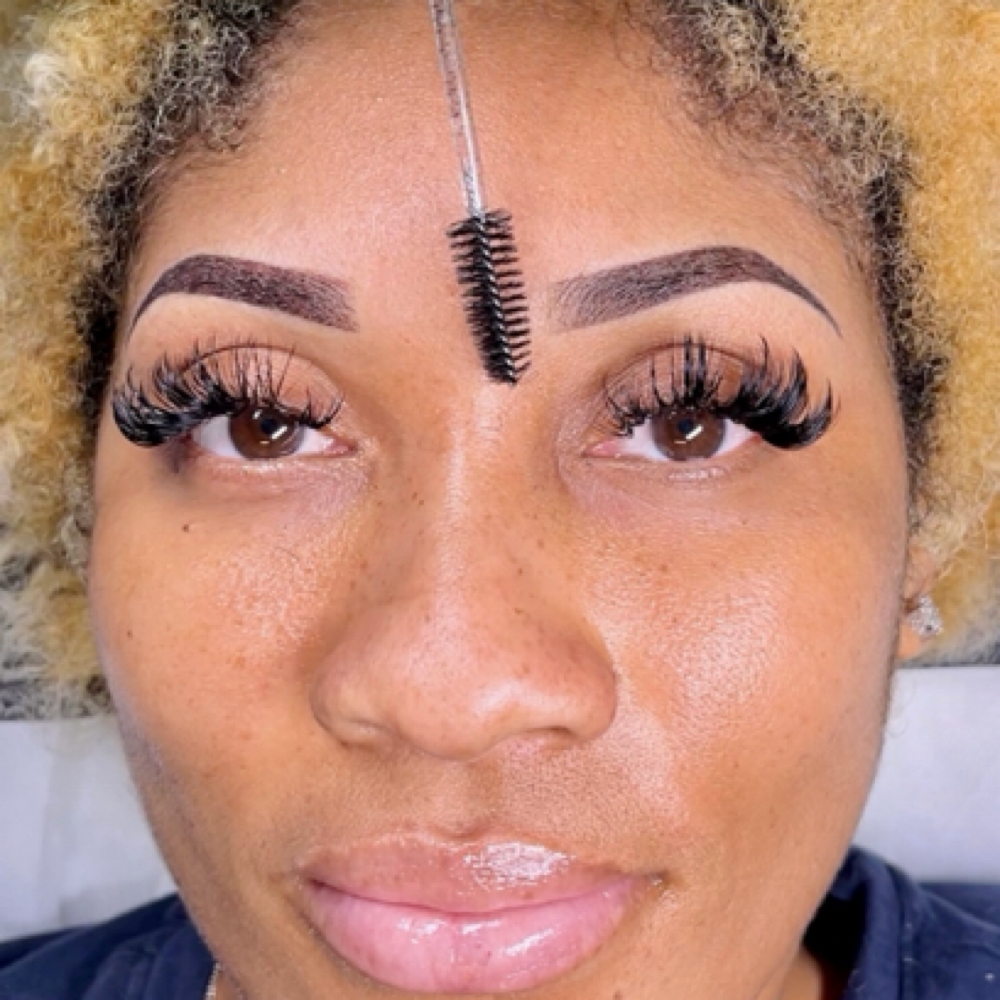 Ombre Brow Correction at Beauty Galore By Lee in New York, NY