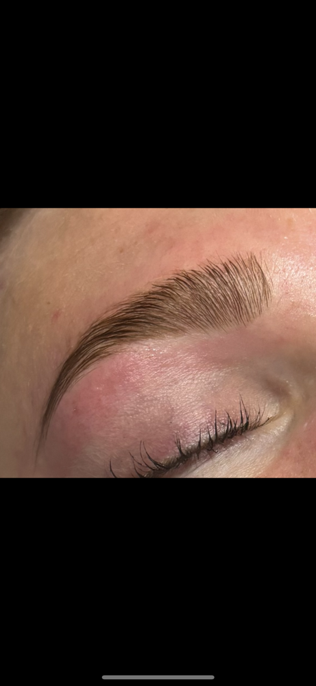 Brow Lamination 🌟