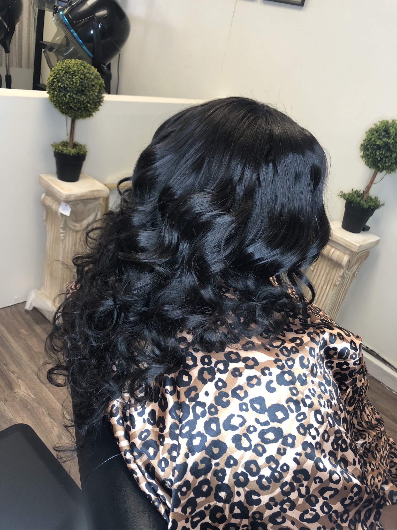 Shampoo, Tighten & Style Install