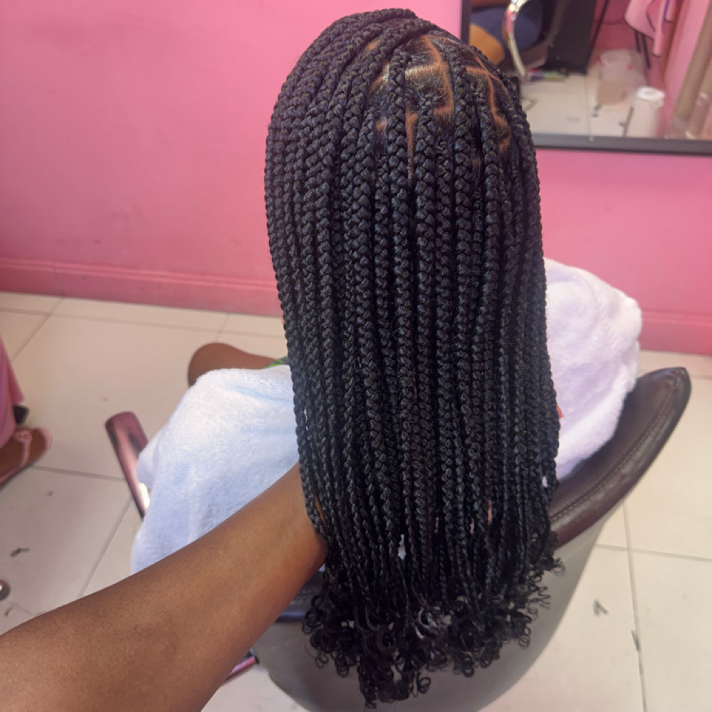 kids knotless braids curly ends at Mimistylx LLC in North Lauderdale, FL