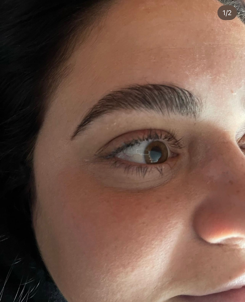 Brow Shaping With Henna