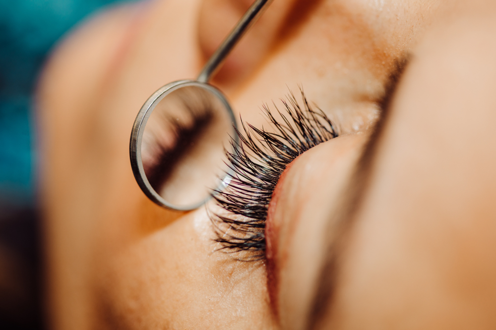 Lash Extension Removal