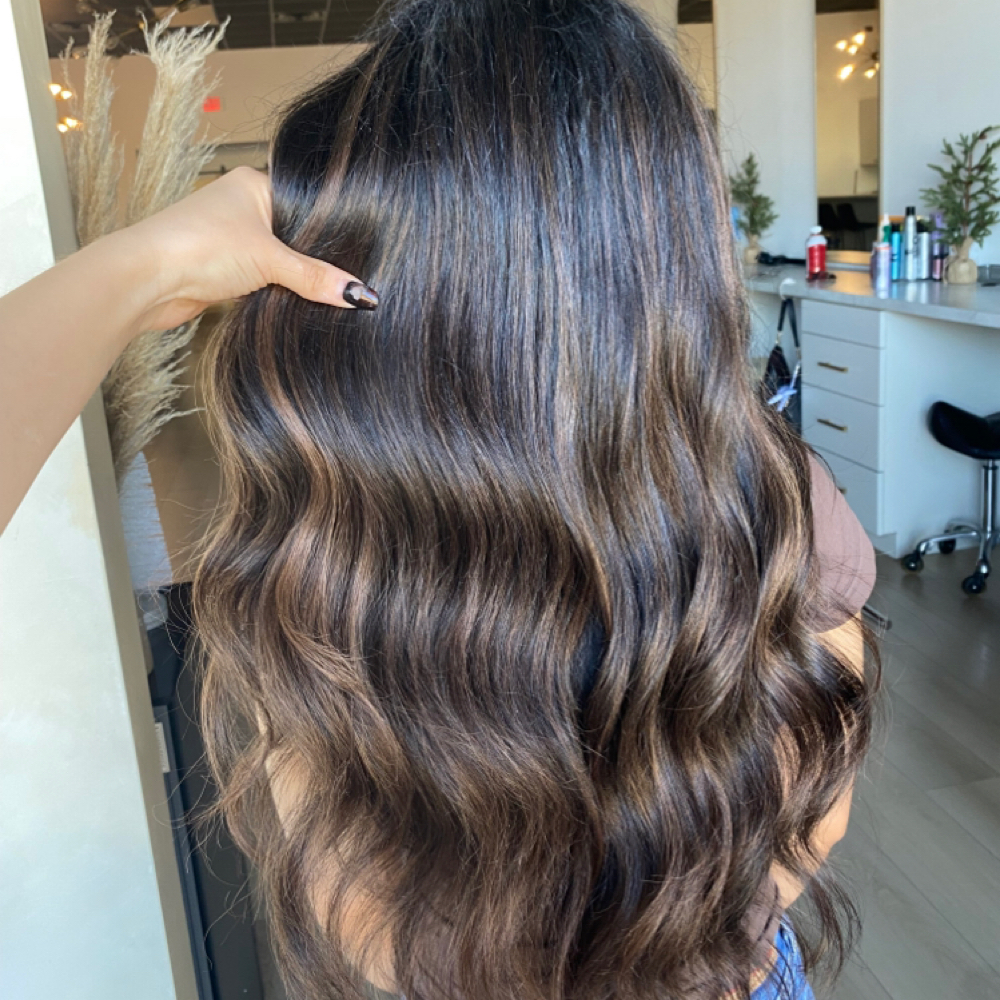 dimensional blonde at Modemia salon in Arlington, TX