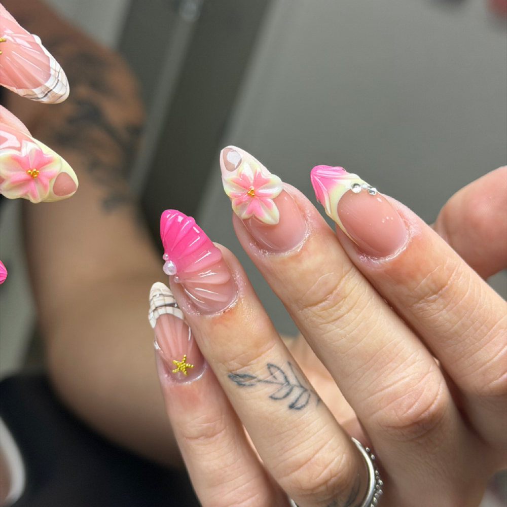 Tier four: Couture at Chatayata Nails in El Paso, TX