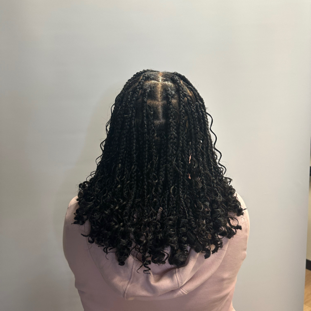 Boho Bob Knotless Box Braids at LEXIS LOX in Longview, WA