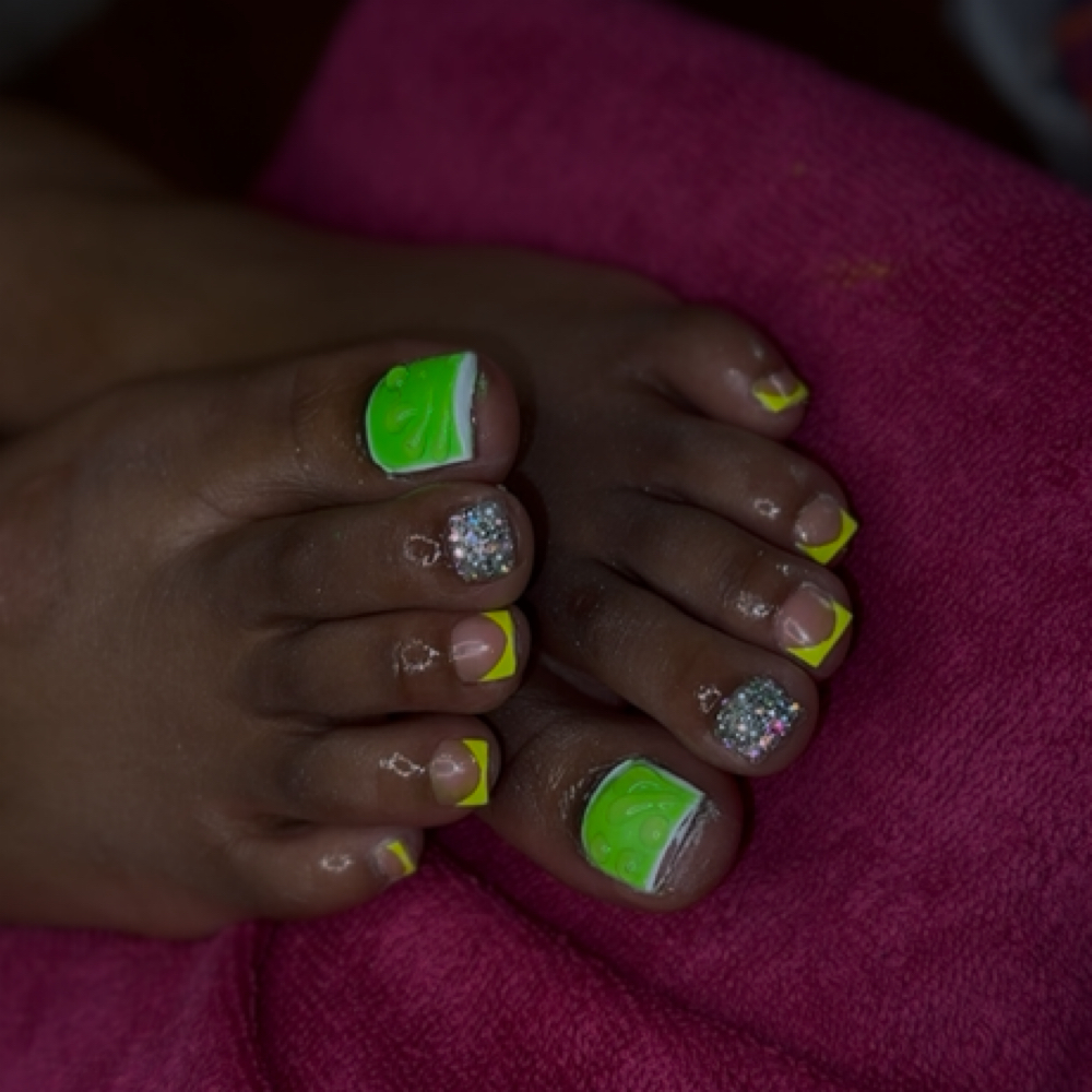 Dry Gel Pedi✨ at B. Royal Nails in Kansas City, MO
