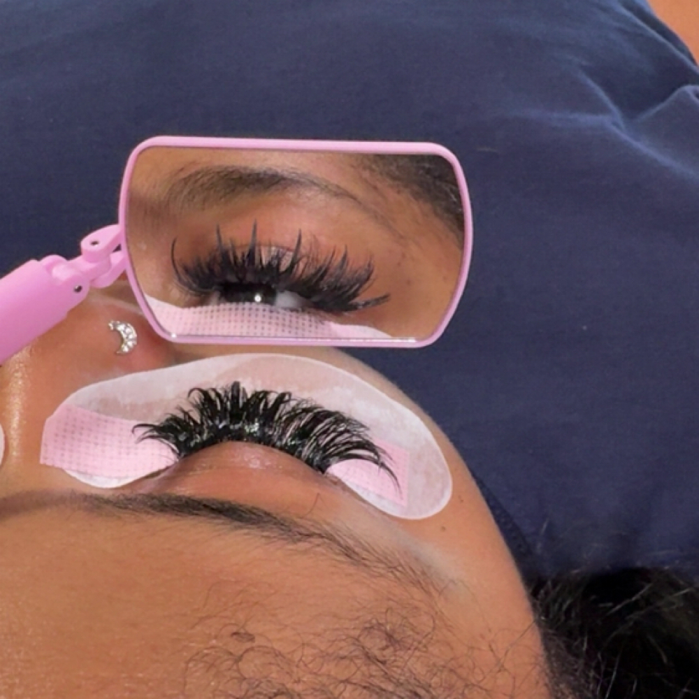 Eyelash Refill Clusters at Winx by Kee in Memphis, TN