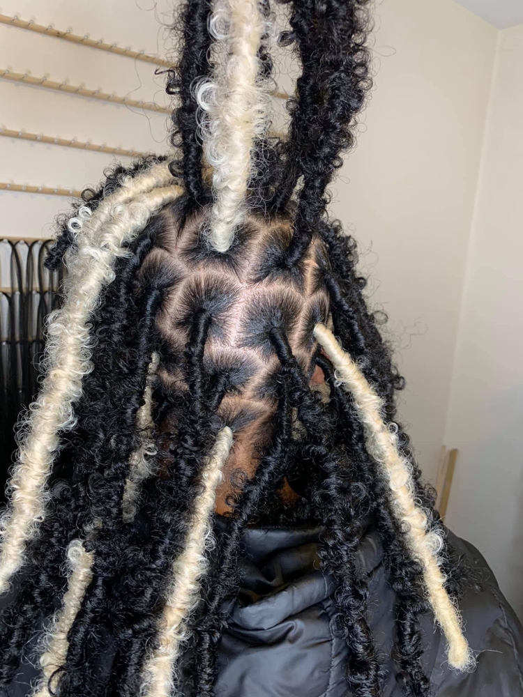 Butterfly Locs (Shoulder Length)