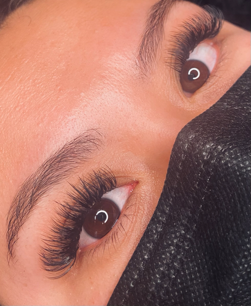 One Price Any Style Lash Fill at VSBLASHES in Montrose, CA