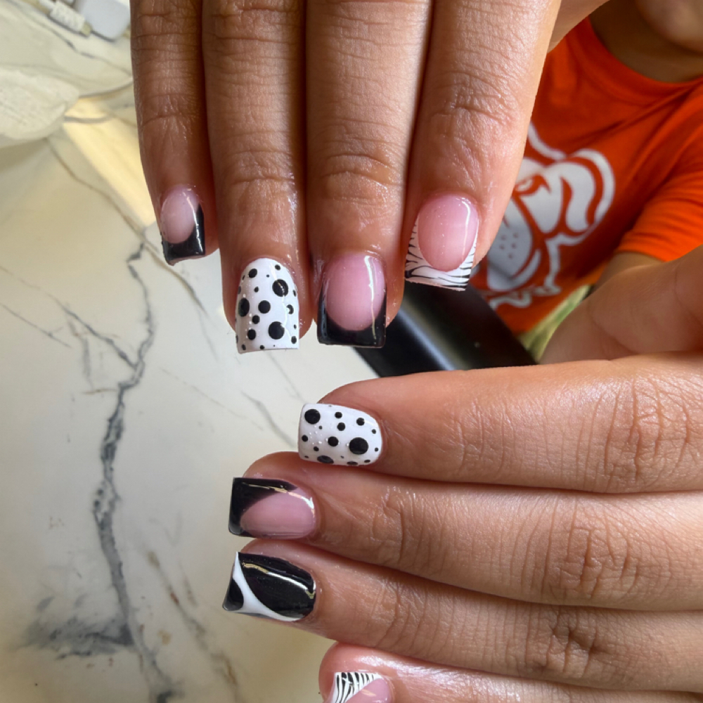 Full Set at Jazmine Rochelle in Canton, OH