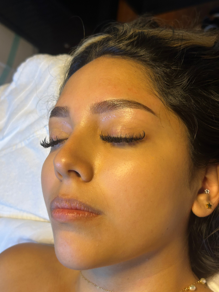 Brow Tint at Anela Esthetics in Mountain View, HI