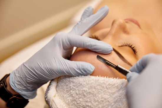 Dermaplane X Deluxe Facial