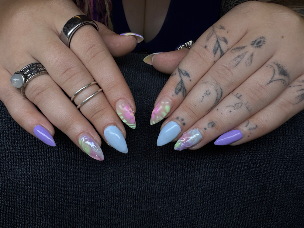 Acrylic Full Set: Medium Length