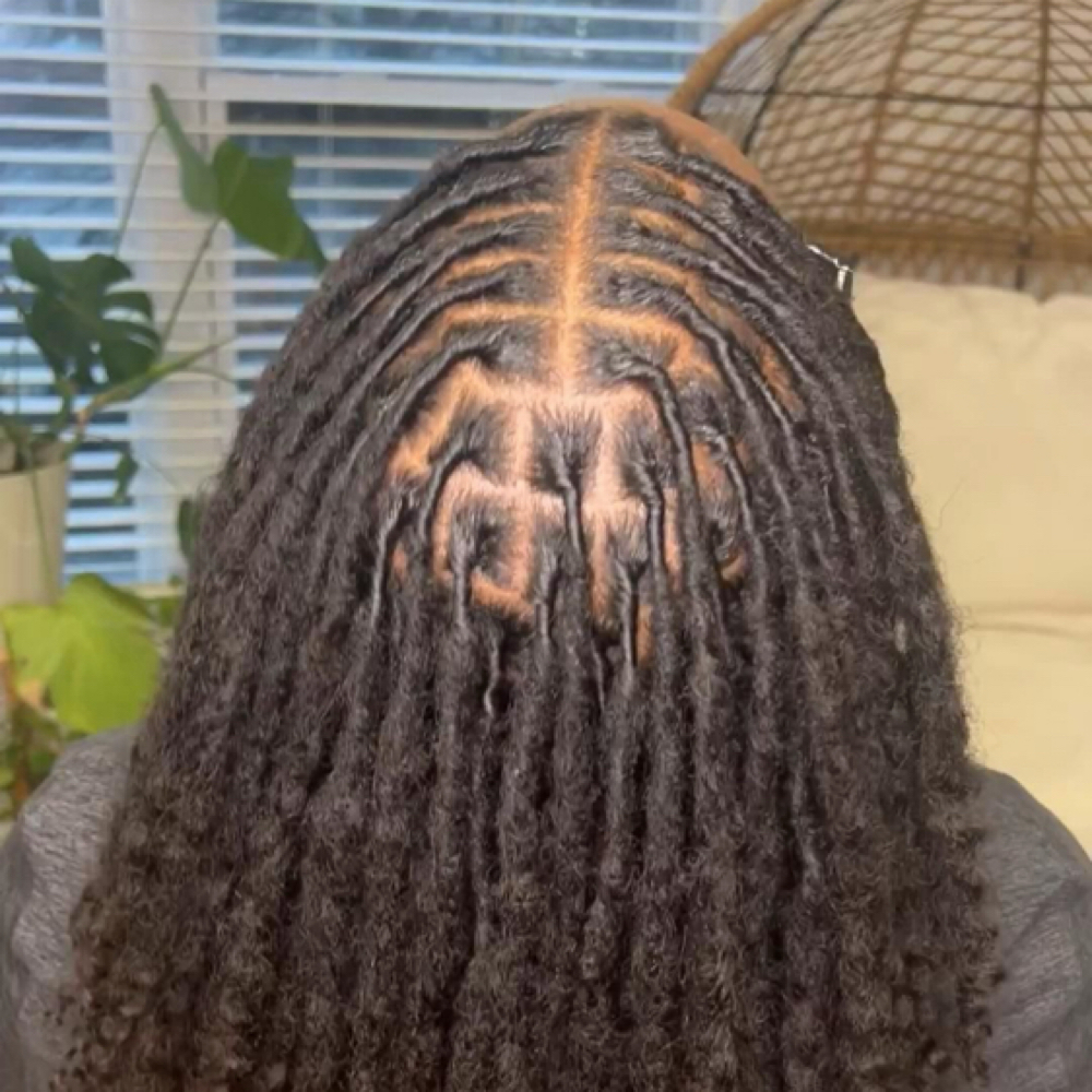 Regular Retwist at Gharlie Nails in Vero Beach, FL