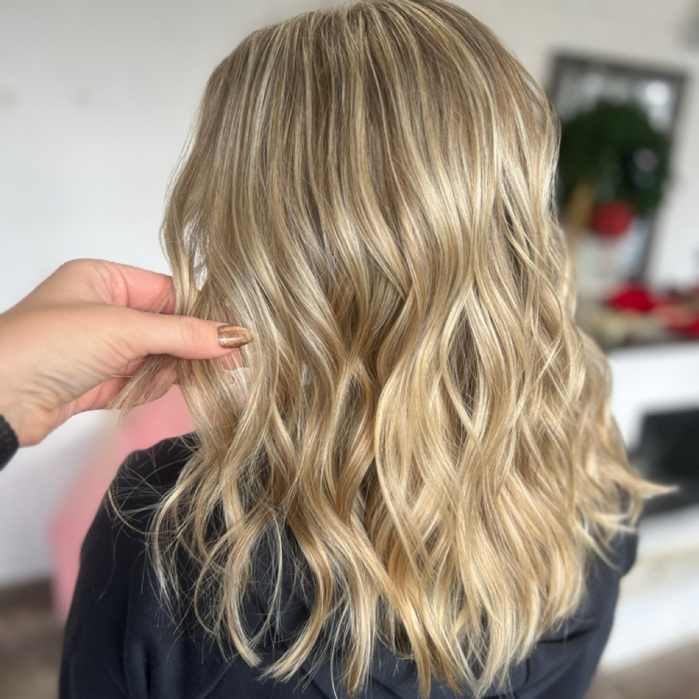 Partial Highlight at Mane Character Beauty in Kingsport, TN