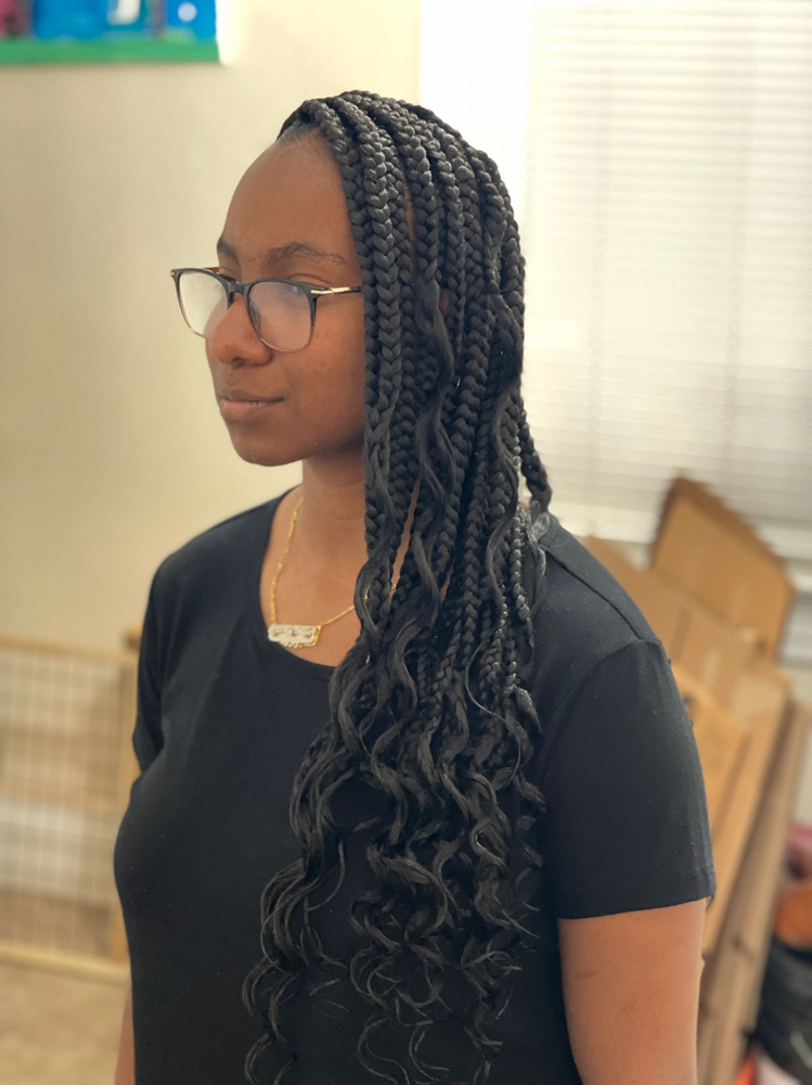 Large Knotless With Curls