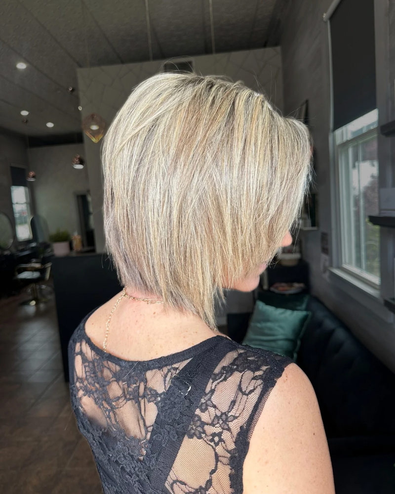 Women’s Haircut (Dry Cut)