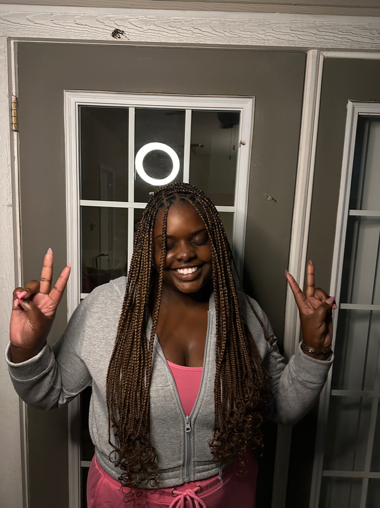 Mid-Back Knotless Braids