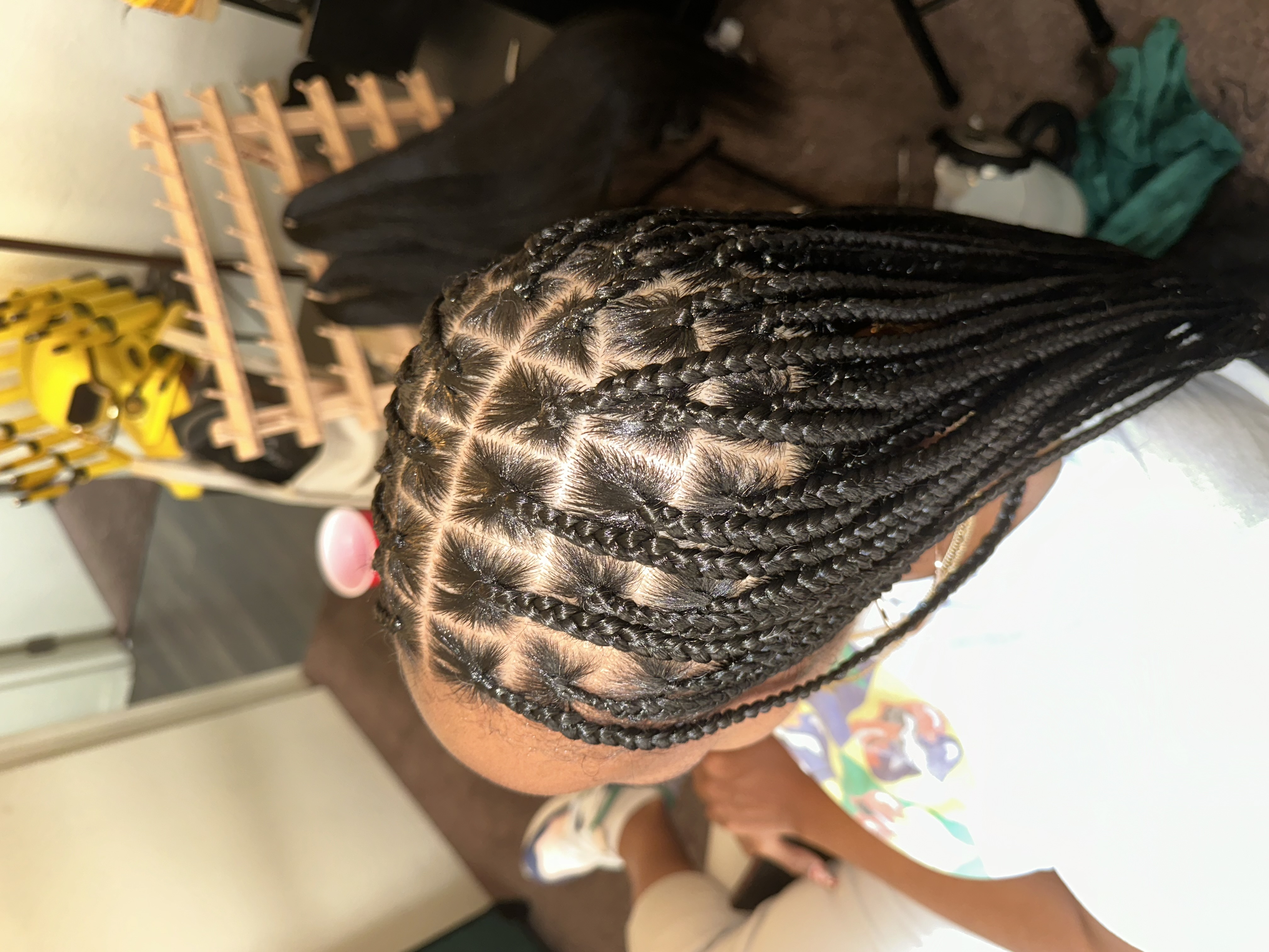 Medium Knotless
