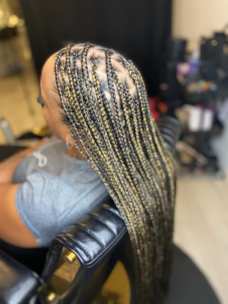 KNOTLESS BRAIDS