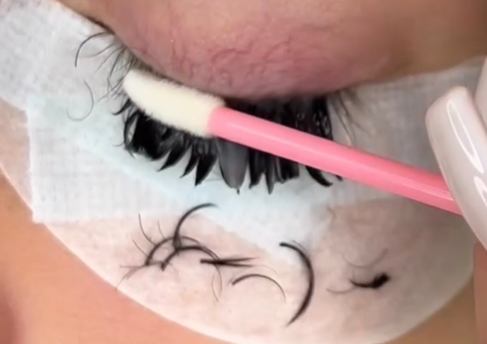 Lash Removal/Lash Bath