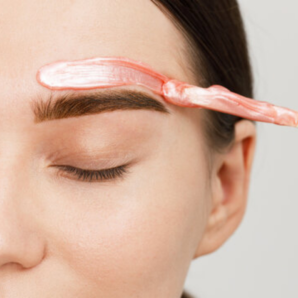 EYEBROWS WAX (Design) at Star Spa Lash & Brow By: Evelyn Esthetician in Oakland, NJ