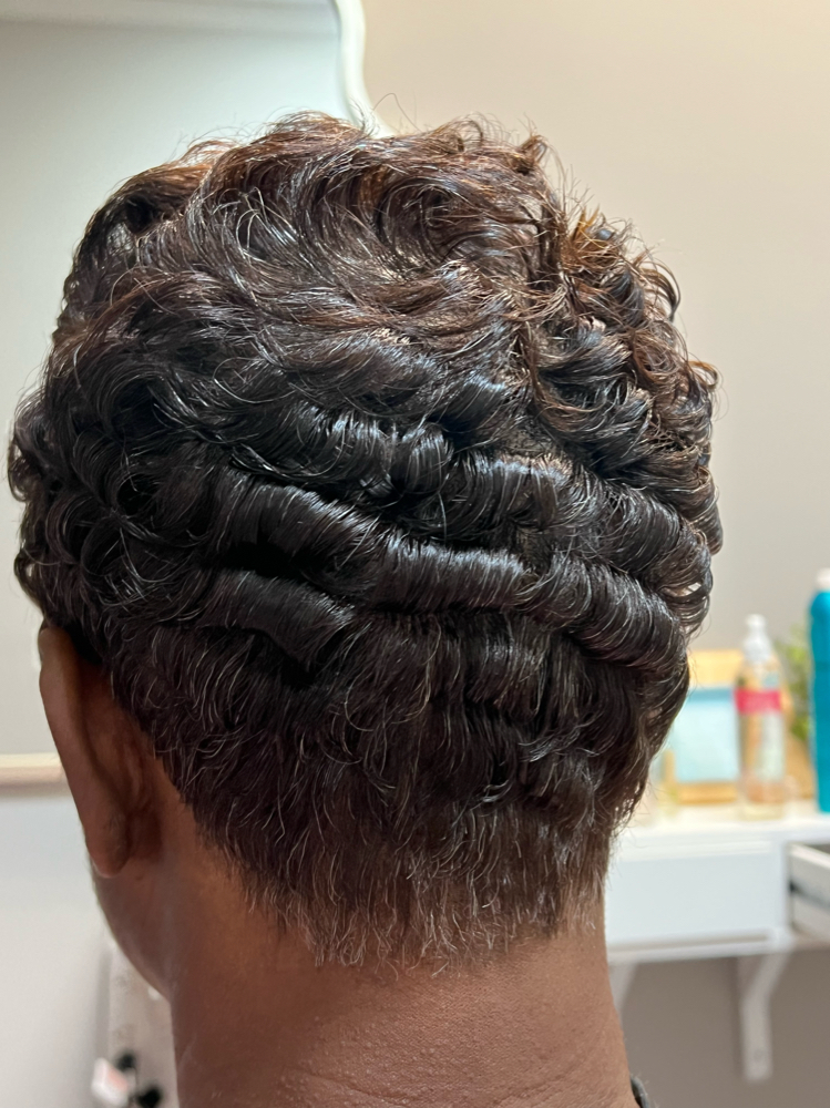 Pixie Shampoo + Style