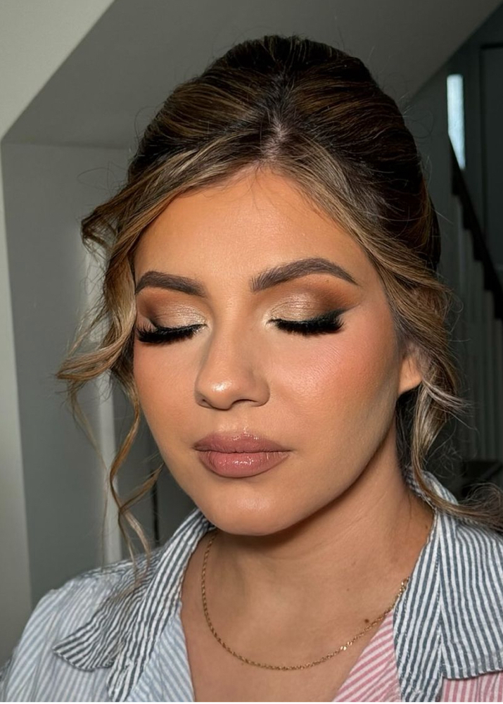 FULL GLAM WITH LASHES (MAKEUP)
