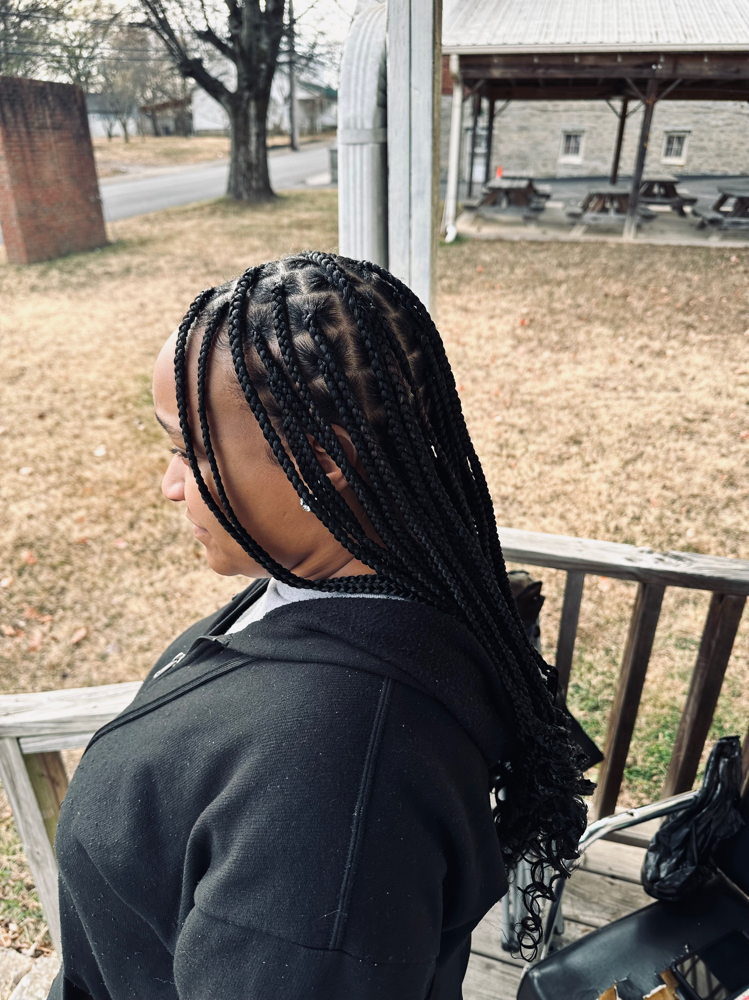Medium Knotless