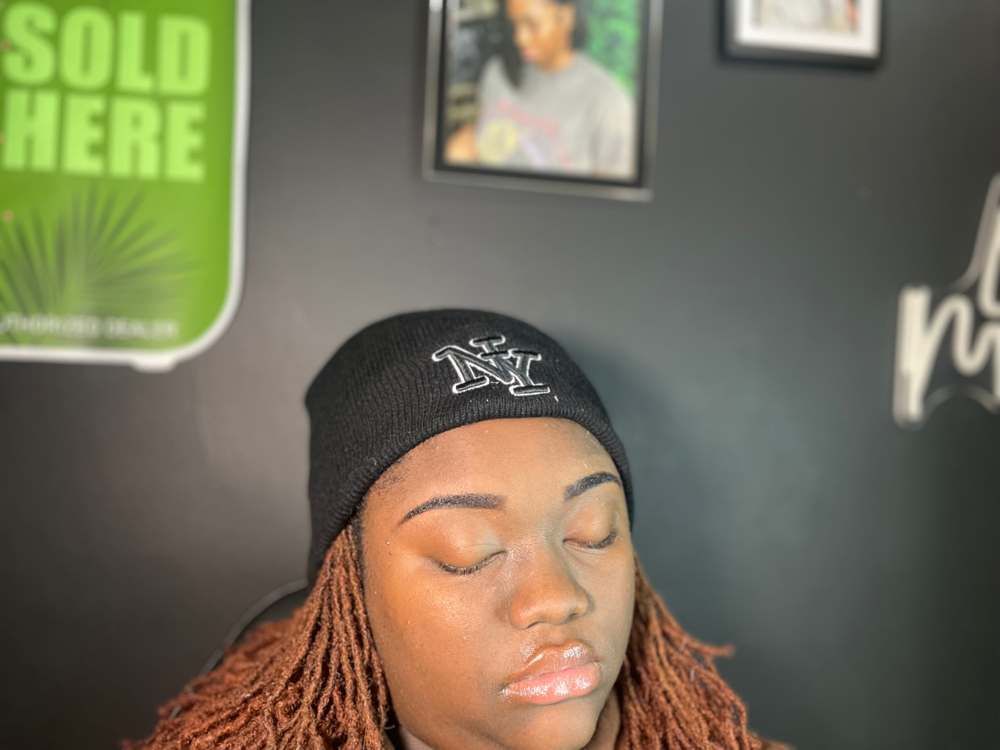 Eyebrow Maintenance & Facial Waxing