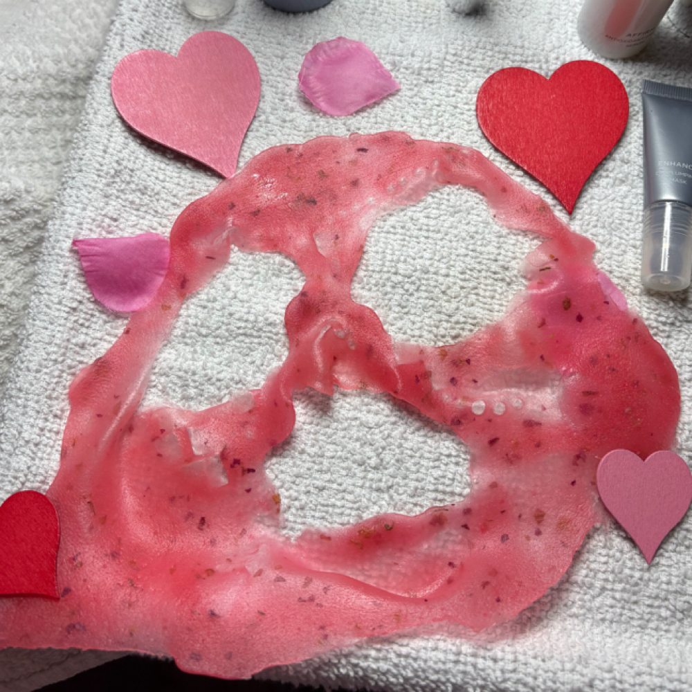 Hydrojelly Mask 🍯 at ✨Glow Skin & Lash Esthetics By Buzzy✨ in Crab Orchard, WV