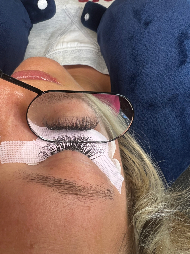Lash Fill 3 Week at Arch Angel PMU + Lashes in Elizabethtown, KY