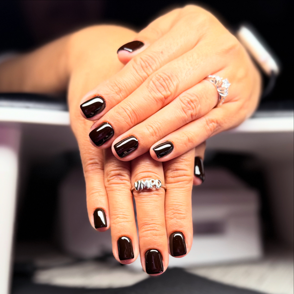 Structured Gel Mani