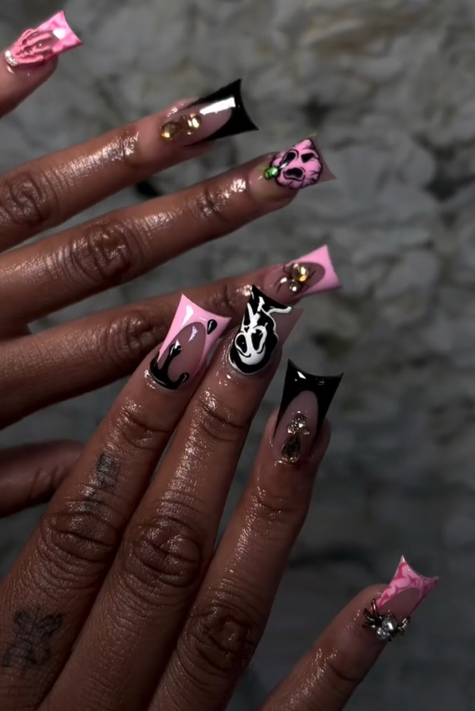 Spooky Nivy Freestyle at Nroyalnails in Chicago, IL