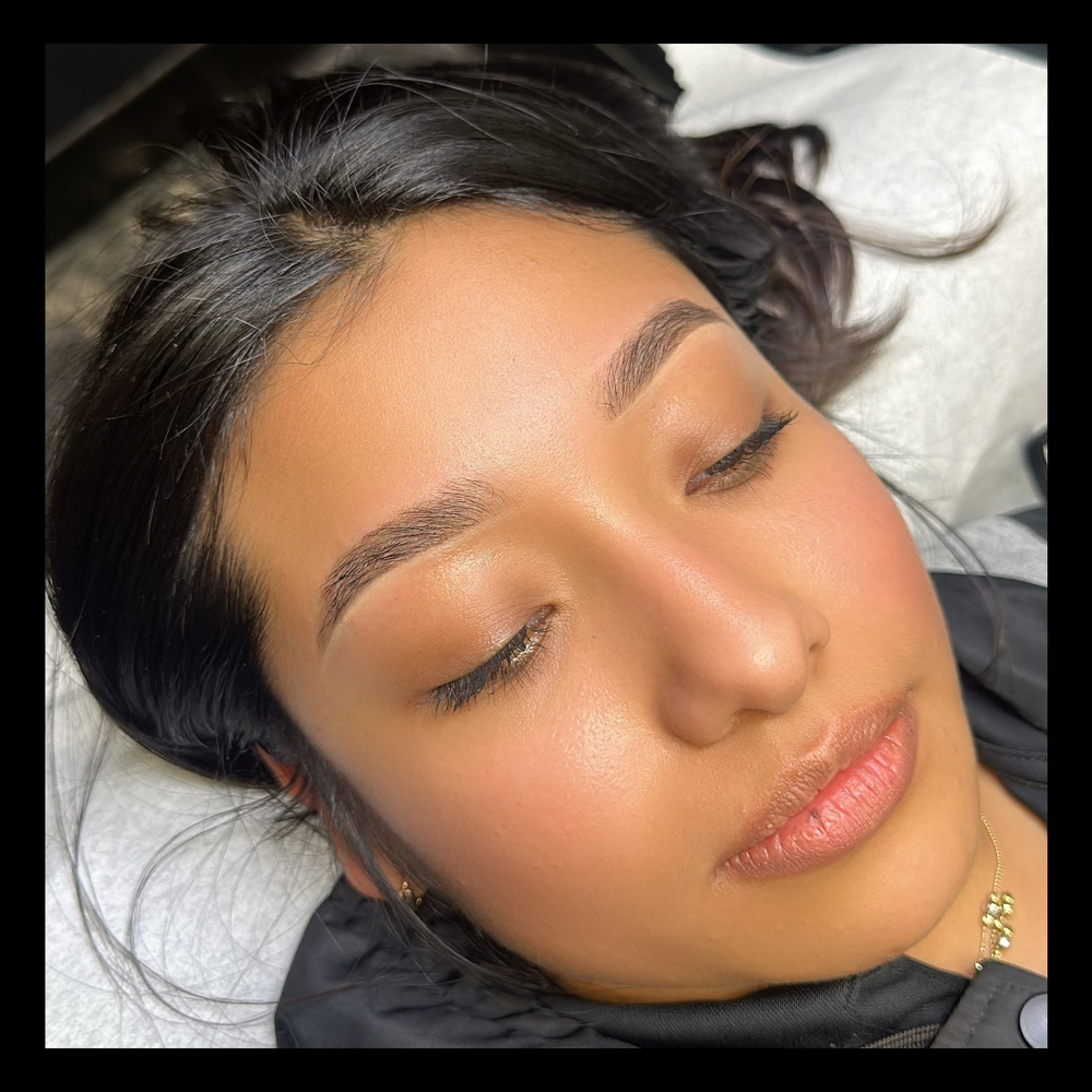 2-4 Week Brow Wax