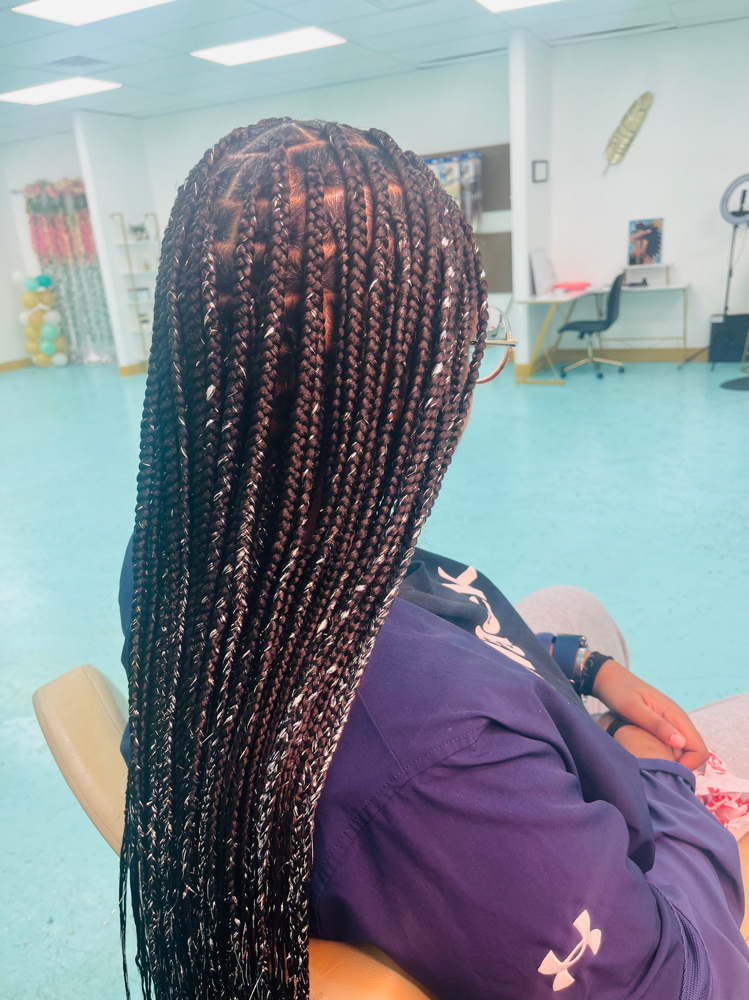 Smedium Knotless at Sue’sGiftedHands in Midlothian, VA