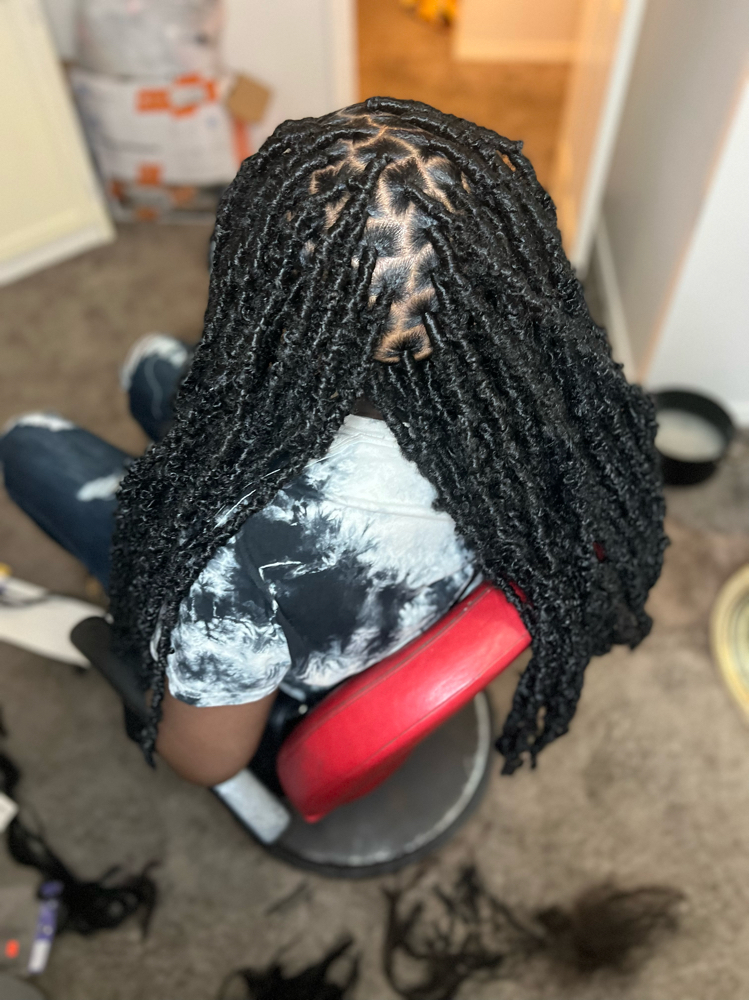 Smedium Bttfly Locs Butt Length