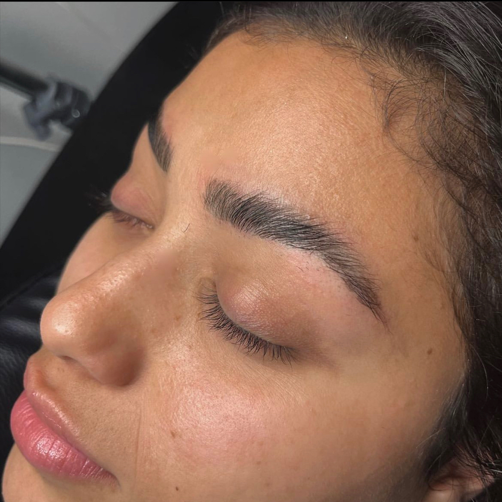 Eyebrow Lamination