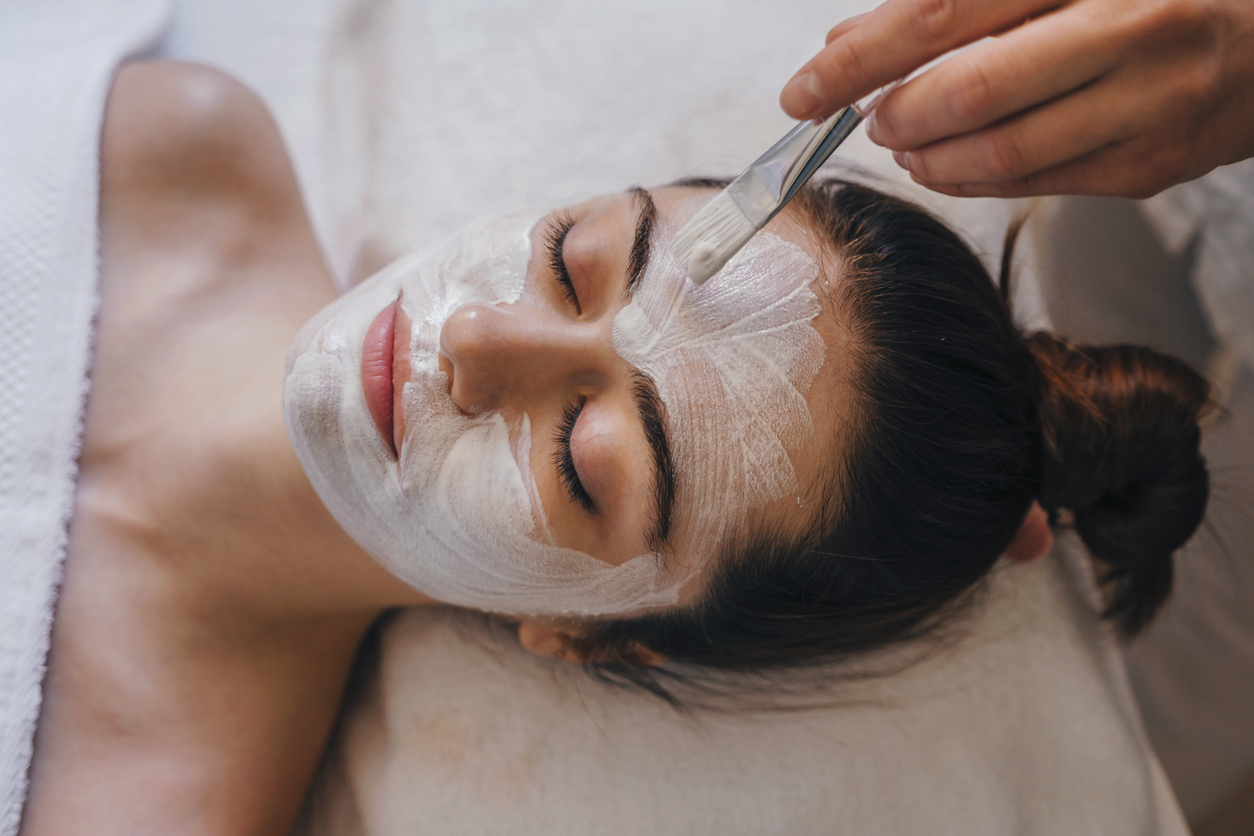 Facial - Dry & Sensitive Skin