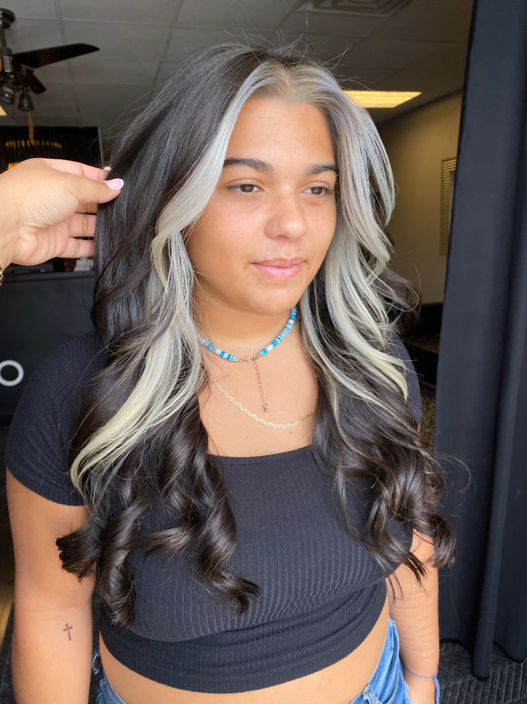 Face-framing Highlights at Belleza By Dasha in Cherry Hill, NJ